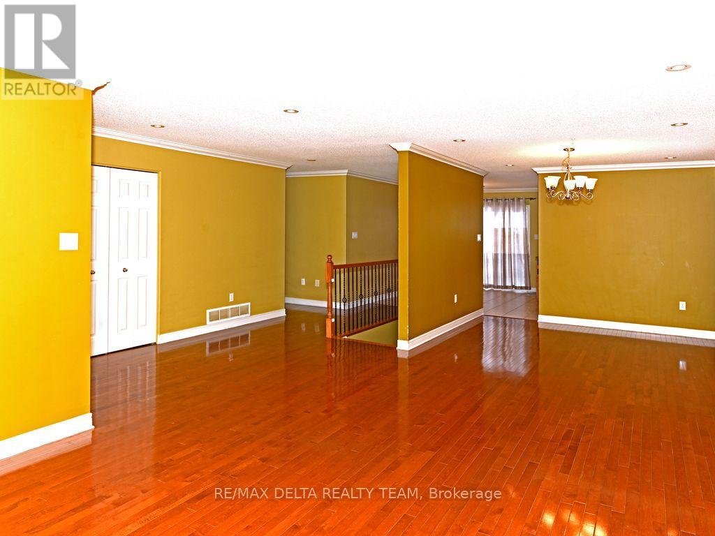 150 Sandra Crescent, Clarence-Rockland, Ontario  K4K 1N7 - Photo 5 - X12537734