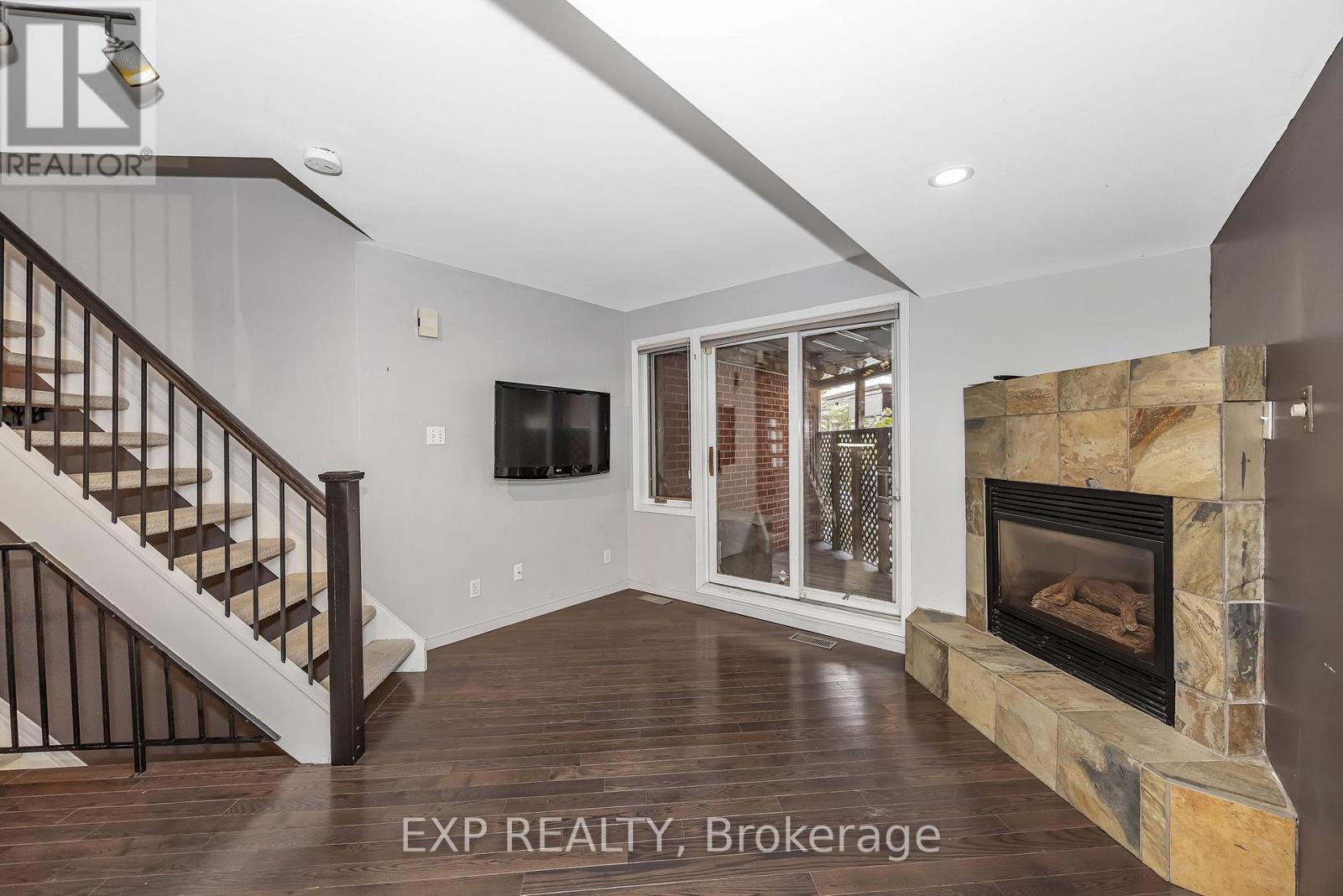 2 - 518 Lisgar Street, Ottawa, Ontario K1R 5H5 - Photo 13 - X12537746