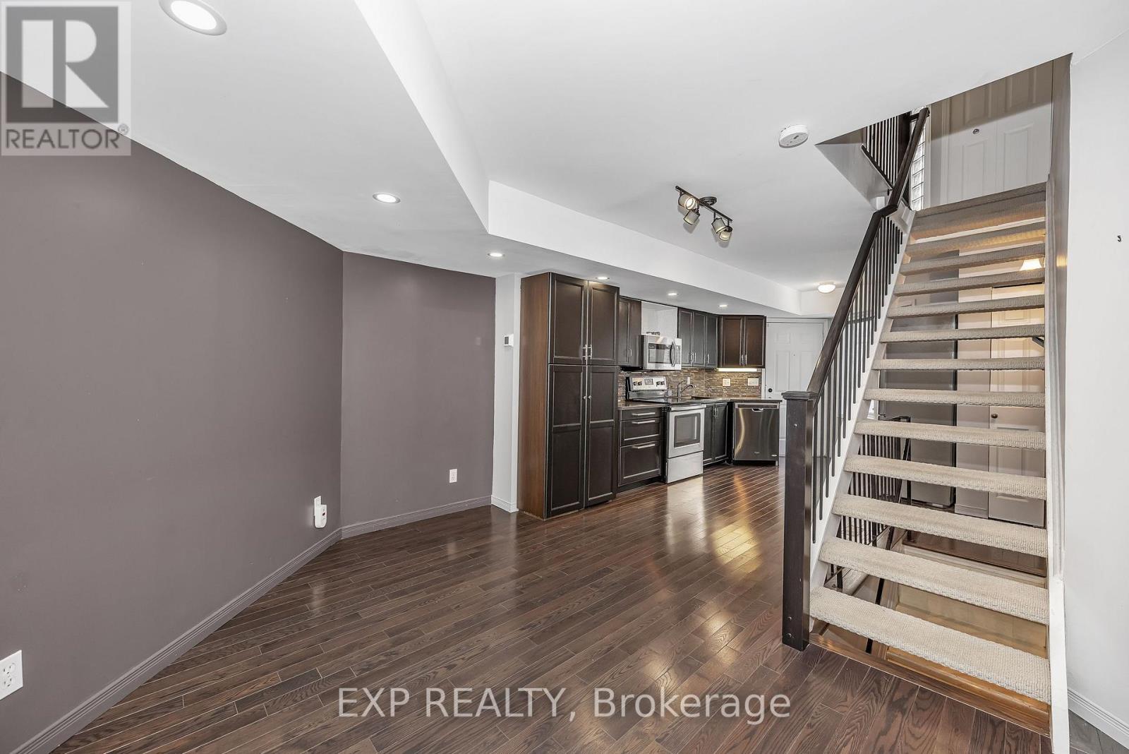 2 - 518 Lisgar Street, Ottawa, Ontario K1R 5H5 - Photo 14 - X12537746