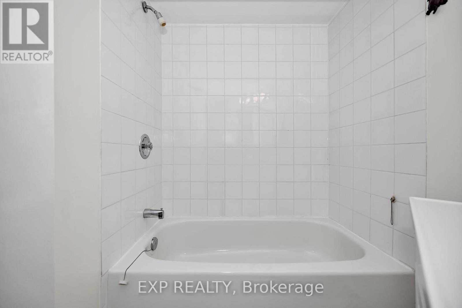 2 - 518 Lisgar Street, Ottawa, Ontario K1R 5H5 - Photo 24 - X12537746