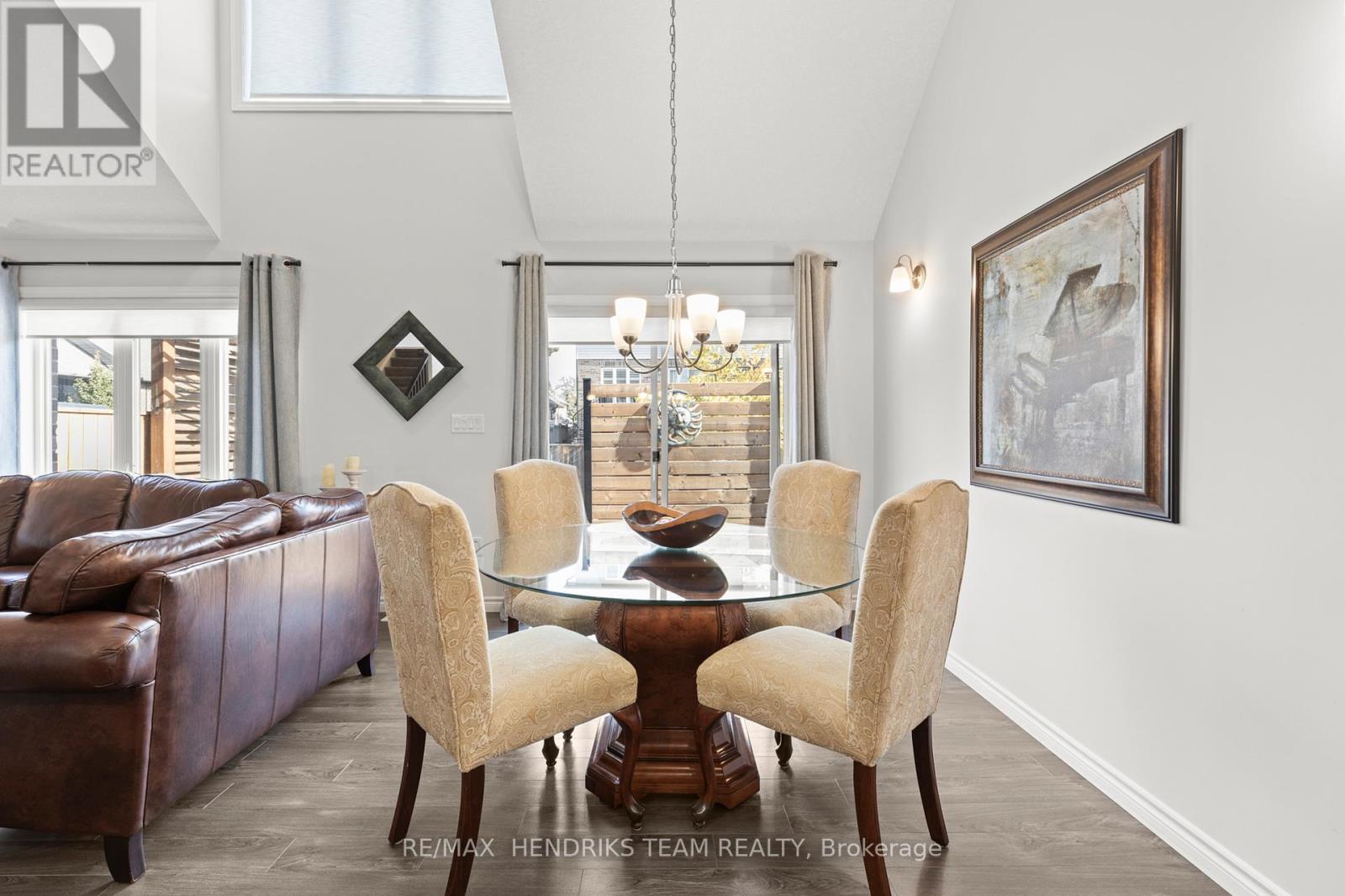 64 Abbott Place, Pelham, Ontario  L0S 1E0 - Photo 12 - X12537498