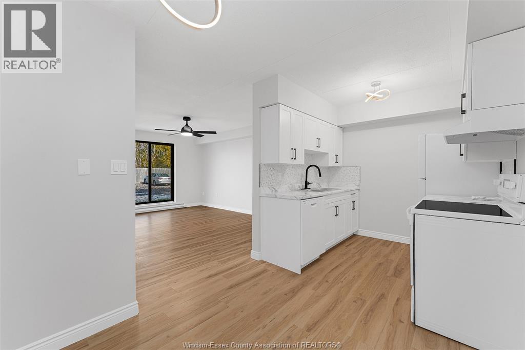 3355 Sandwich Street Unit# 102, Windsor, Ontario  N9C 1B2 - Photo 14 - 25028641