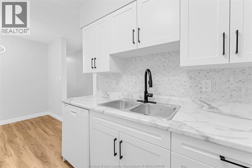 3355 Sandwich Street Unit# 102, Windsor, Ontario  N9C 1B2 - Photo 17 - 25028641
