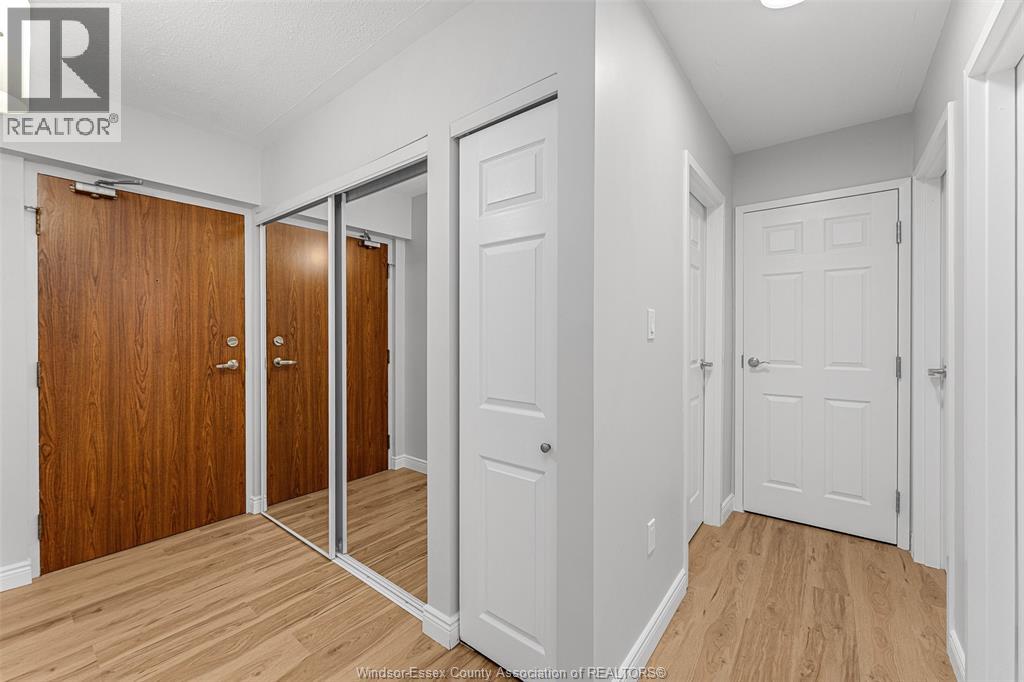 3355 Sandwich Street Unit# 102, Windsor, Ontario  N9C 1B2 - Photo 8 - 25028641