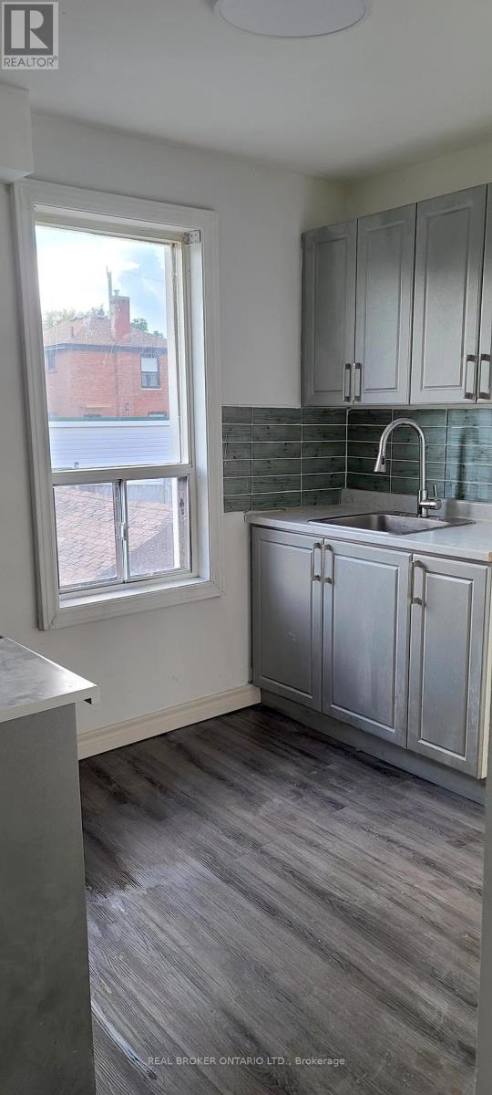 240 Ritson Road S, Oshawa, Ontario  L1H 5H7 - Photo 11 - E12537502