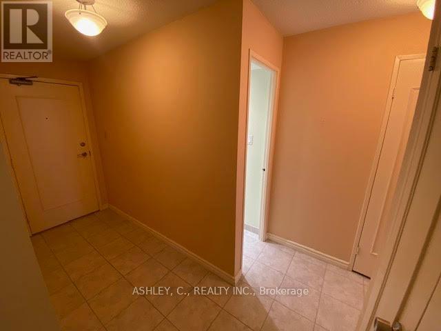 503 - 1320 Mississauga Valley Boulevard, Mississauga, Ontario  L5A 3S9 - Photo 2 - W12537326