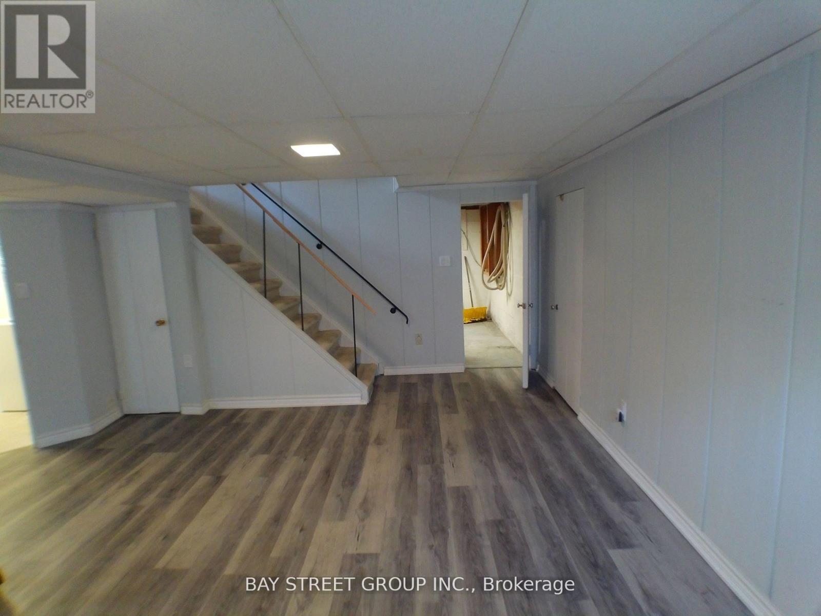 60 Mary Street, Brampton, Ontario L6W 2R3 - Photo 13 - W12537360