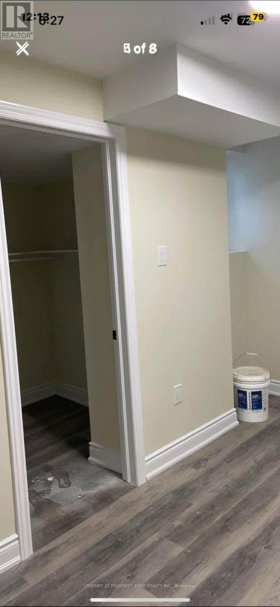 1 Clunburry Drive, Brampton, Ontario L7A 5B4 - Photo 6 - W12537368