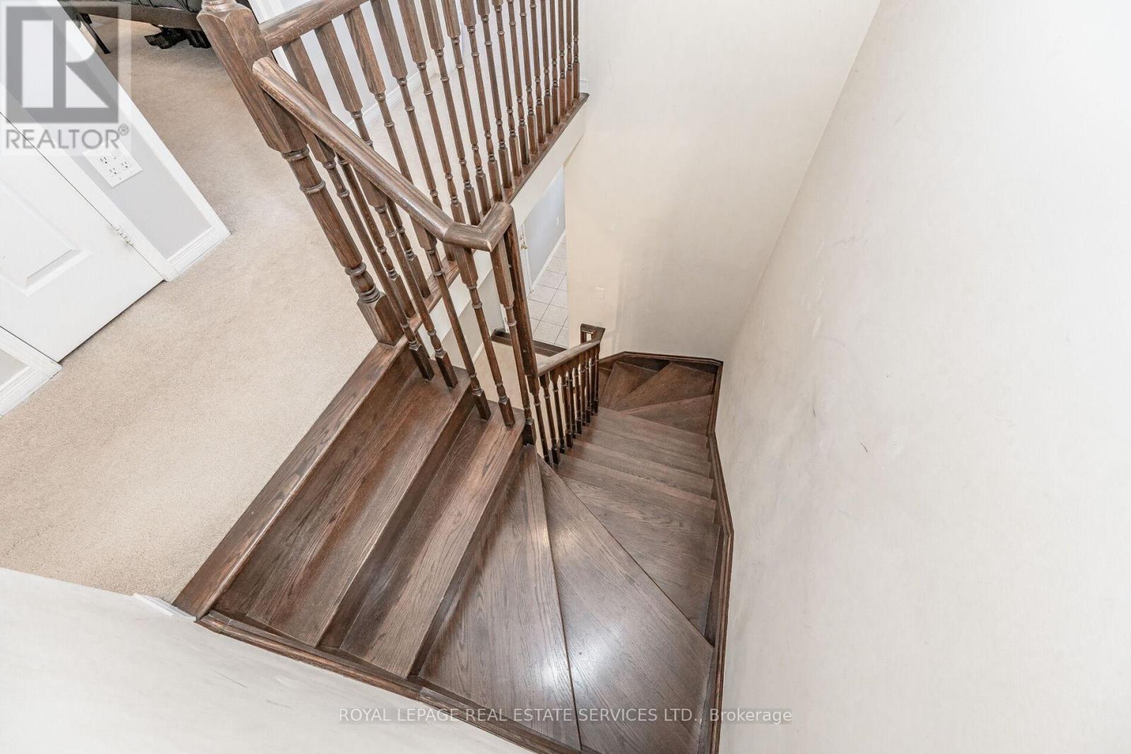 2041 Fiddlers Way, Oakville, Ontario  L6M 0M4 - Photo 14 - W12537400