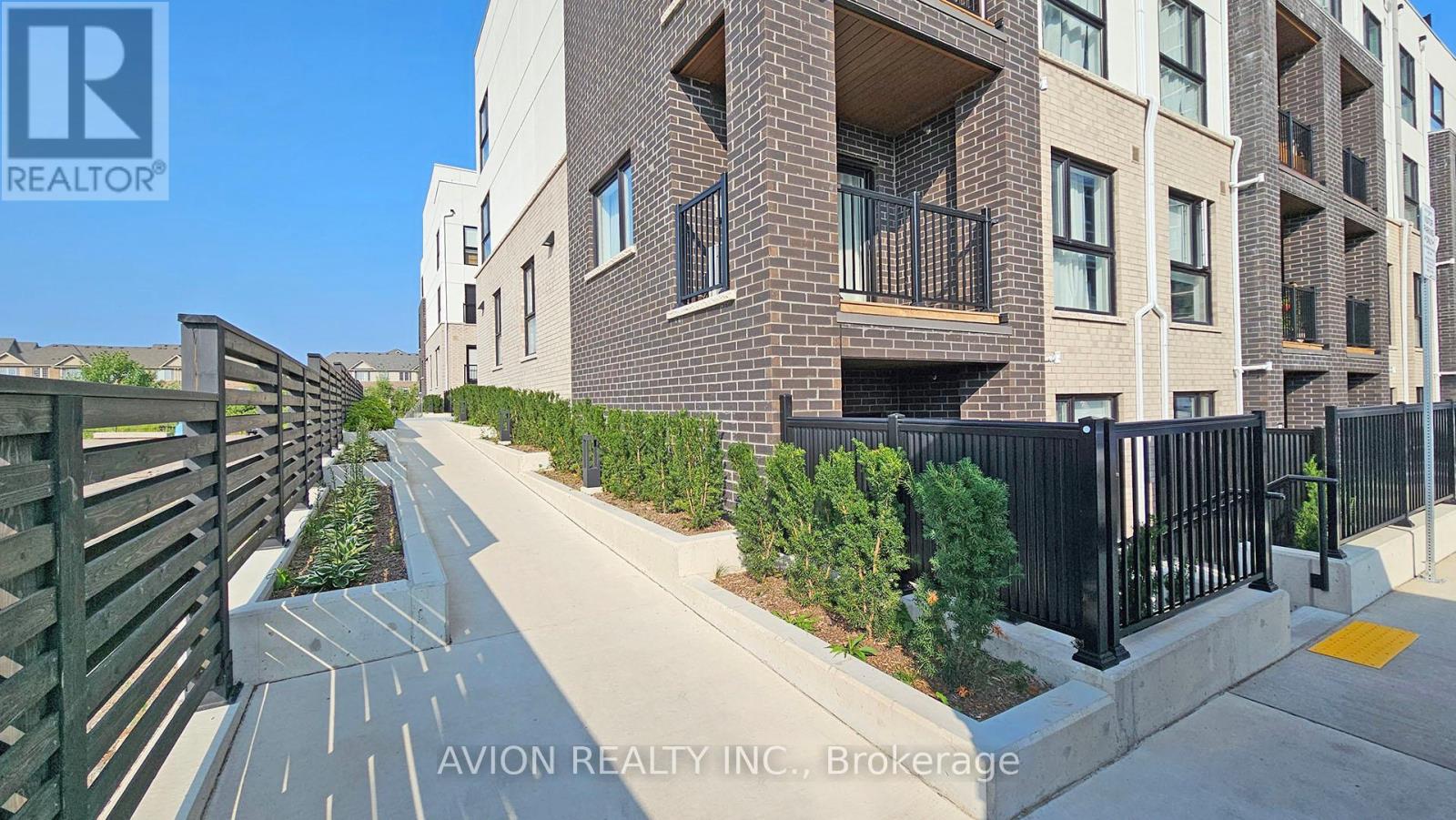 202 - 349 WHEAT BOOM DRIVE, Oakville, Ontario