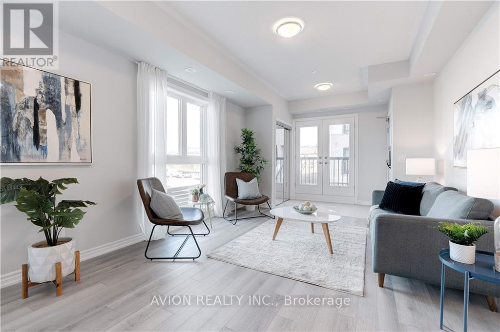 202 - 349 Wheat Boom Drive, Oakville, Ontario  L6H 7X5 - Photo 4 - W12537406