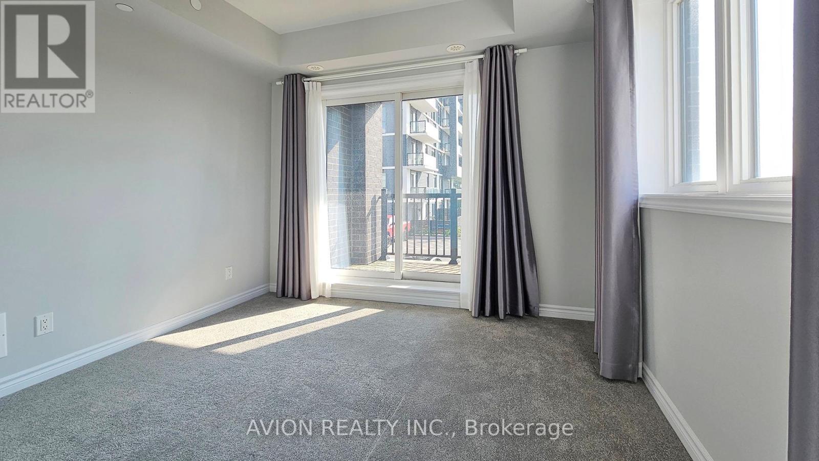 202 - 349 Wheat Boom Drive, Oakville, Ontario  L6H 7X5 - Photo 6 - W12537406