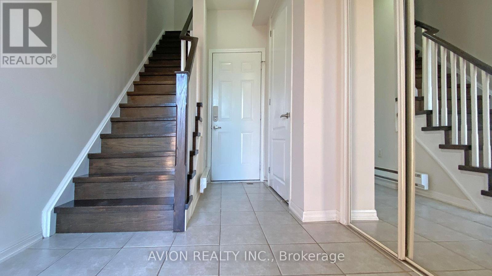 47 - 2614 Dashwood Drive, Oakville, Ontario L6M 0K5 - Photo 3 - W12537418