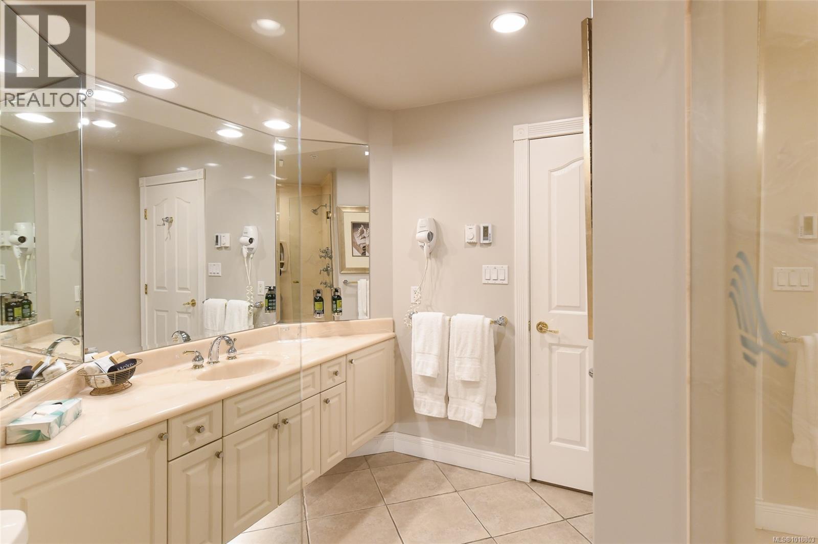 901-902b 366 Clubhouse Dr, Courtenay, British Columbia  V9N 9G3 - Photo 32 - 1018803