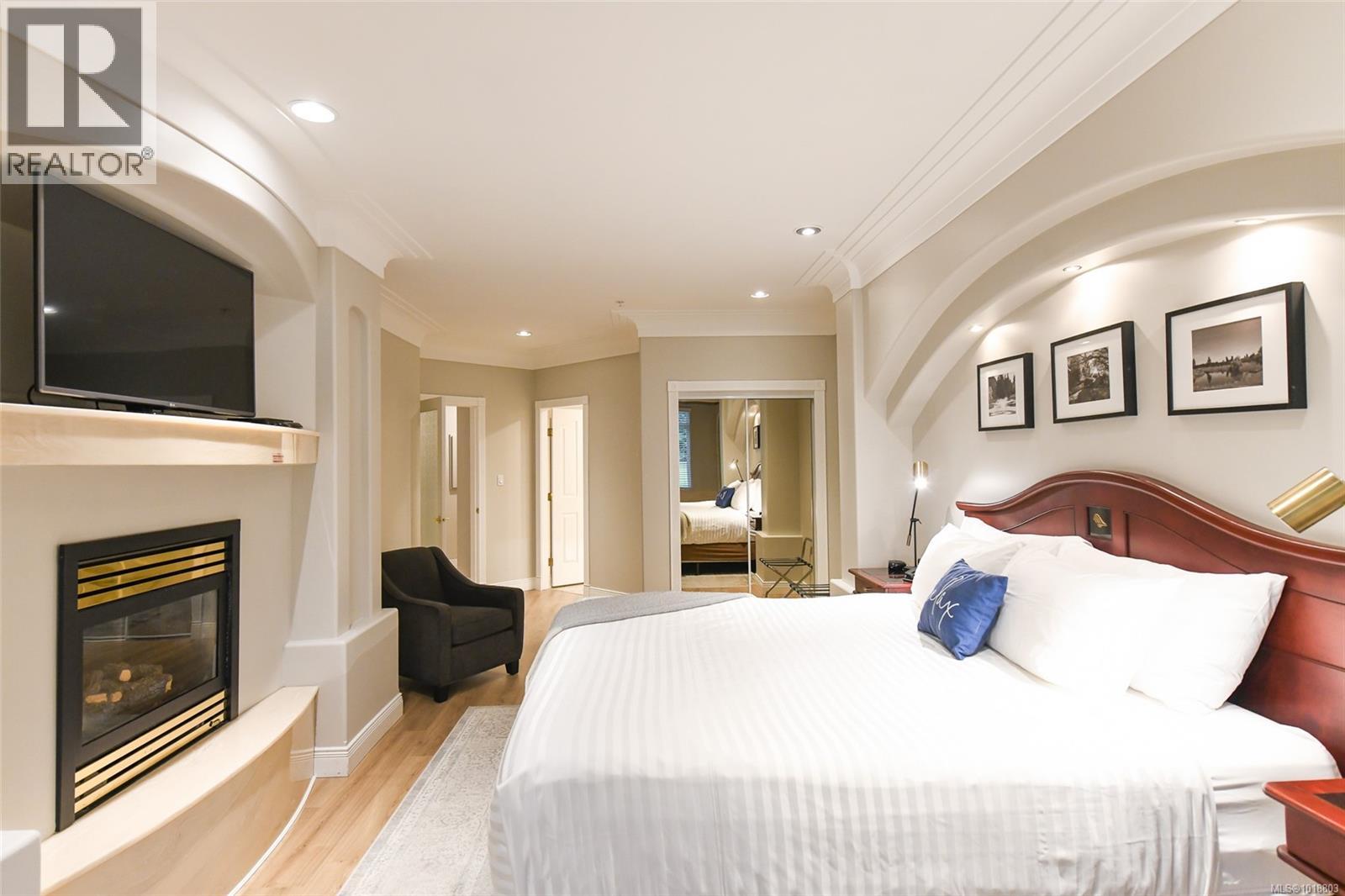 901-902b 366 Clubhouse Dr, Courtenay, British Columbia  V9N 9G3 - Photo 4 - 1018803