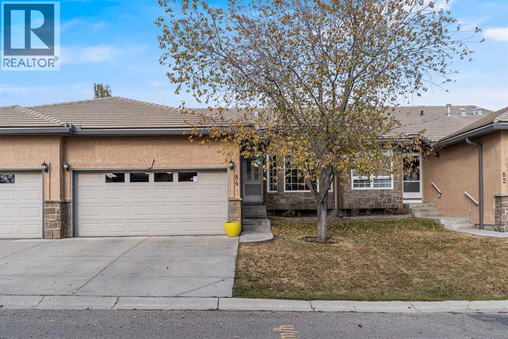 84 Shannon Estates Terrace Sw, Calgary, Alberta  T2Y 4C6 - Photo 1 - A2267273