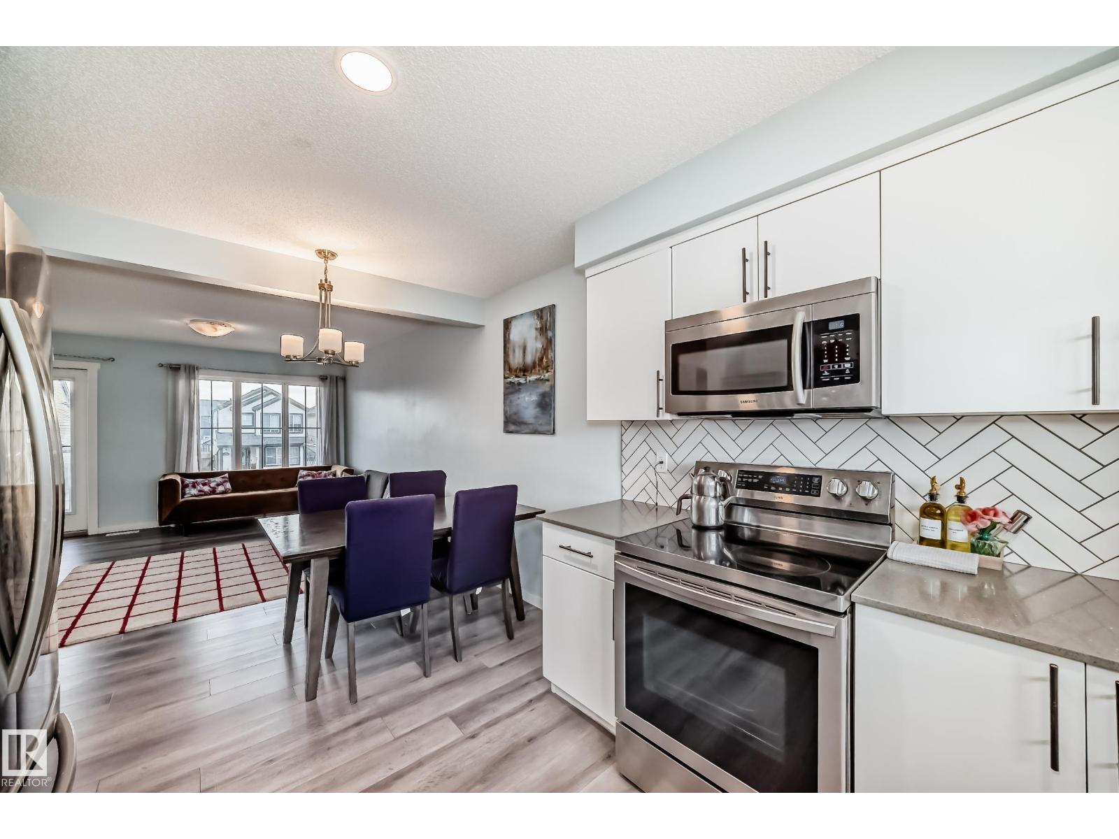 19312 27 Av Nw, Edmonton, Alberta  T6M 1K9 - Photo 2 - E4465461