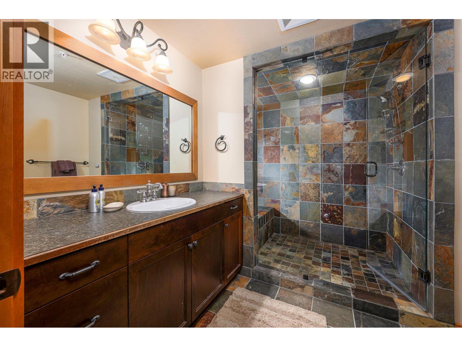 5050 Snowbird Way Unit# 204 Big White Photo 24