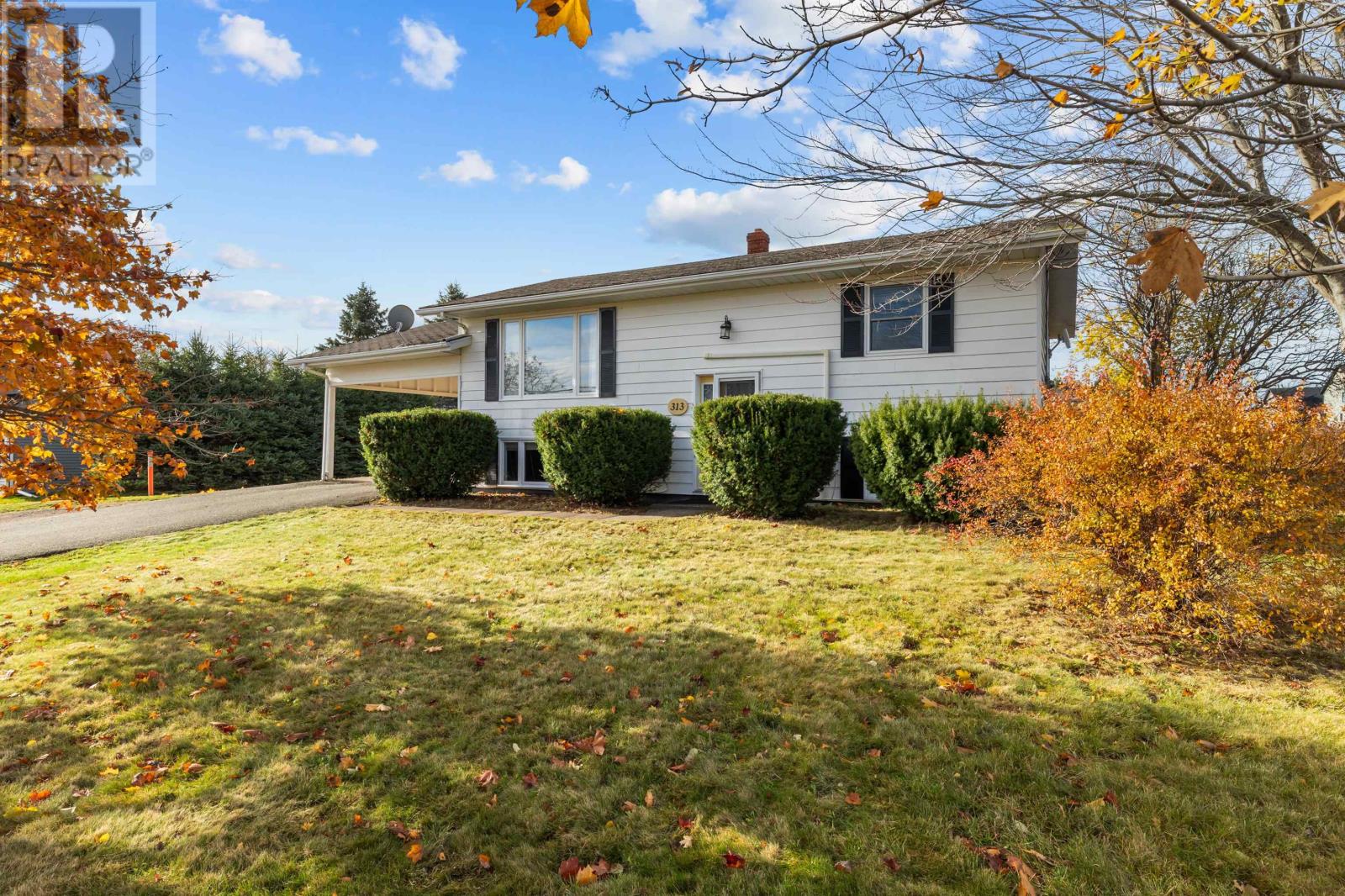 313 Lower Malpeque Road, West Royalty, Prince Edward Island  C1E 1S8 - Photo 3 - 202527729