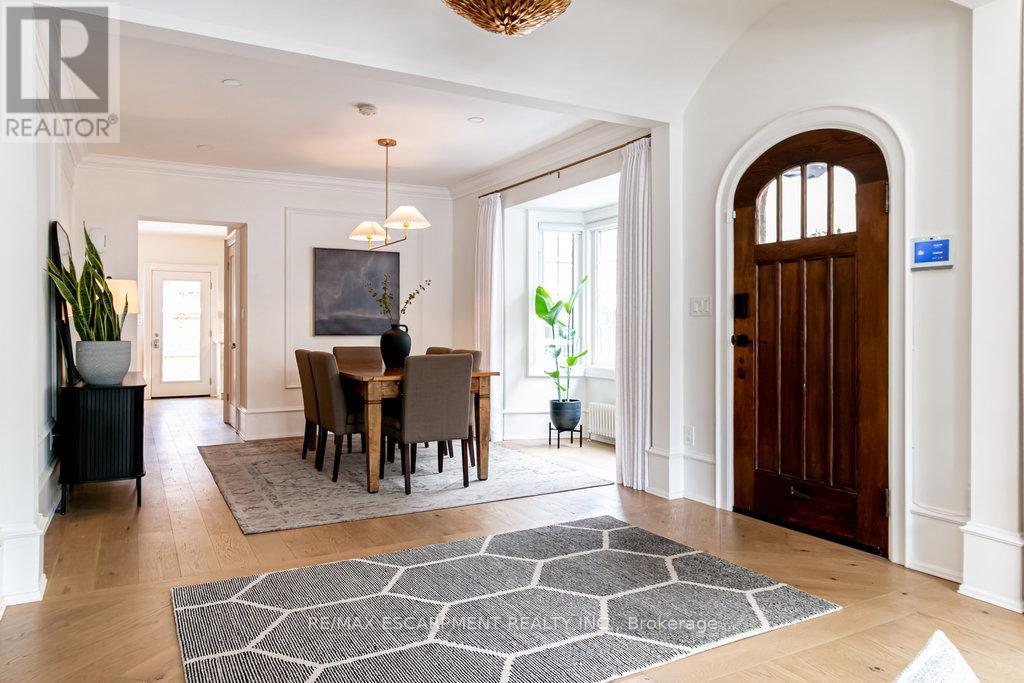 265 Macnab Street S, Hamilton, Ontario  L8P 3E2 - Photo 16 - X12537316