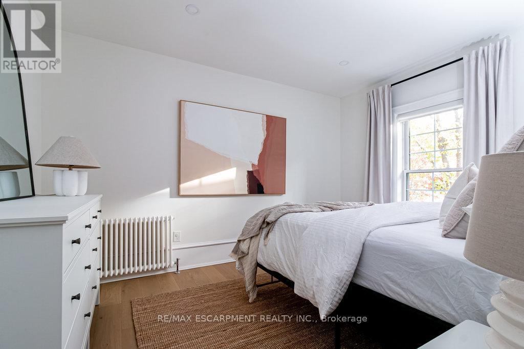 265 Macnab Street S, Hamilton, Ontario  L8P 3E2 - Photo 32 - X12537316