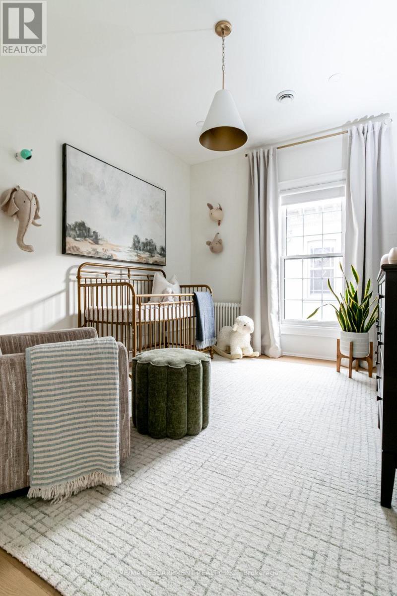 265 Macnab Street S, Hamilton, Ontario  L8P 3E2 - Photo 36 - X12537316