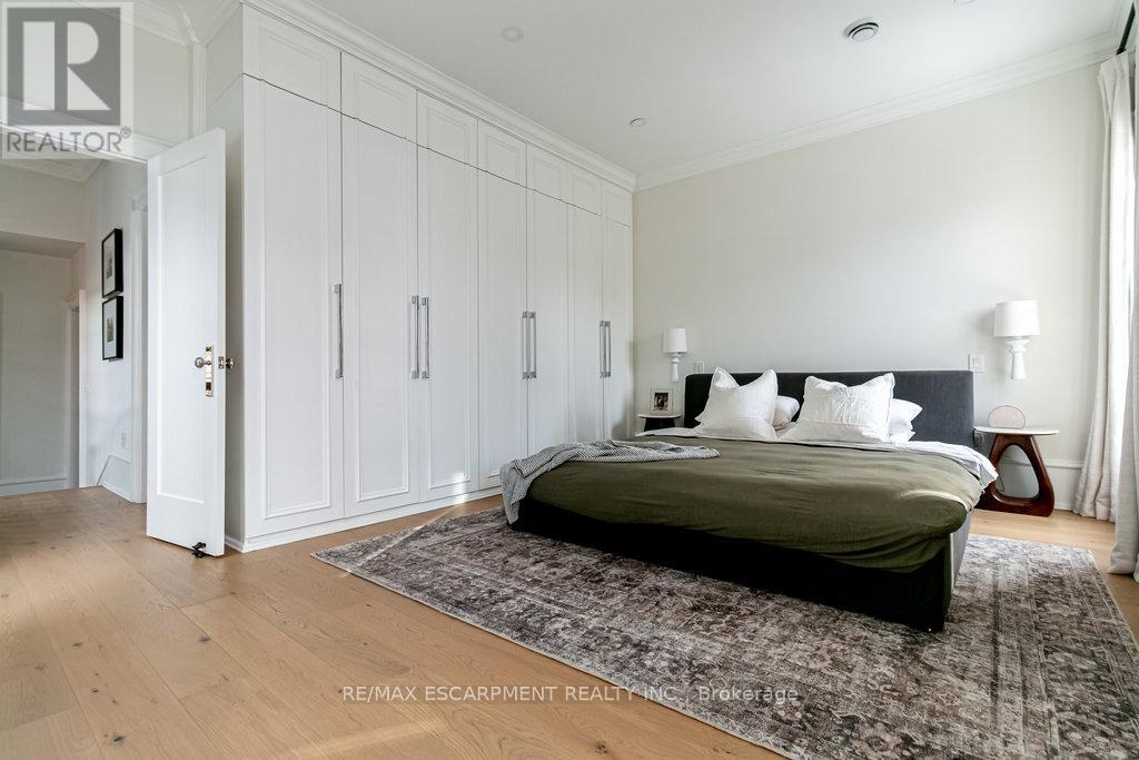 265 Macnab Street S, Hamilton, Ontario  L8P 3E2 - Photo 41 - X12537316