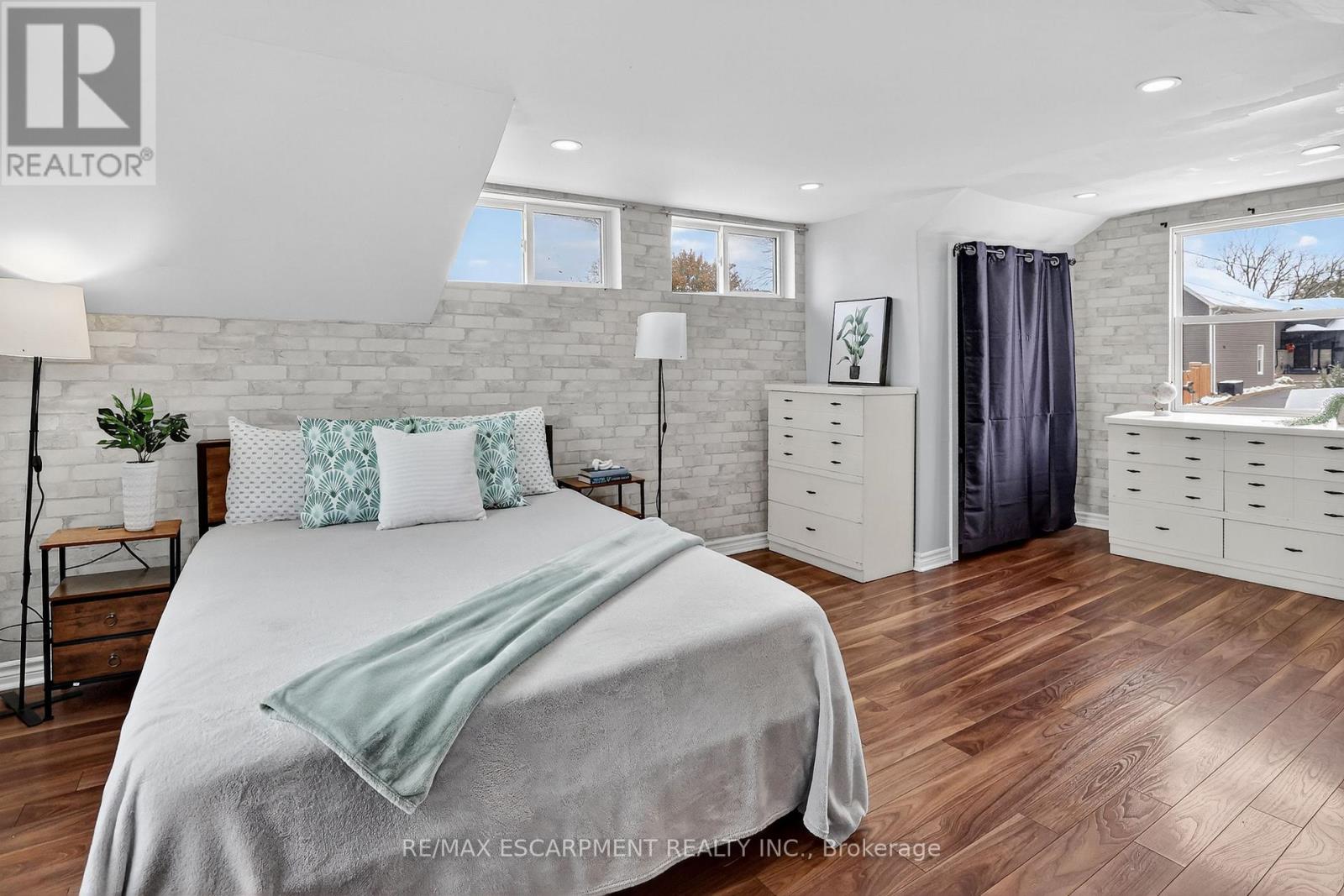 4956 Beam Street, Lincoln, Ontario  L0R 1B0 - Photo 12 - X12537362