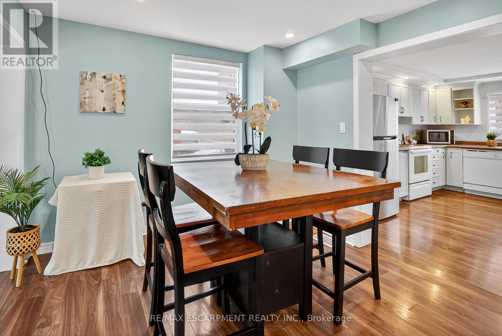 4956 Beam Street, Lincoln, Ontario  L0R 1B0 - Photo 4 - X12537362