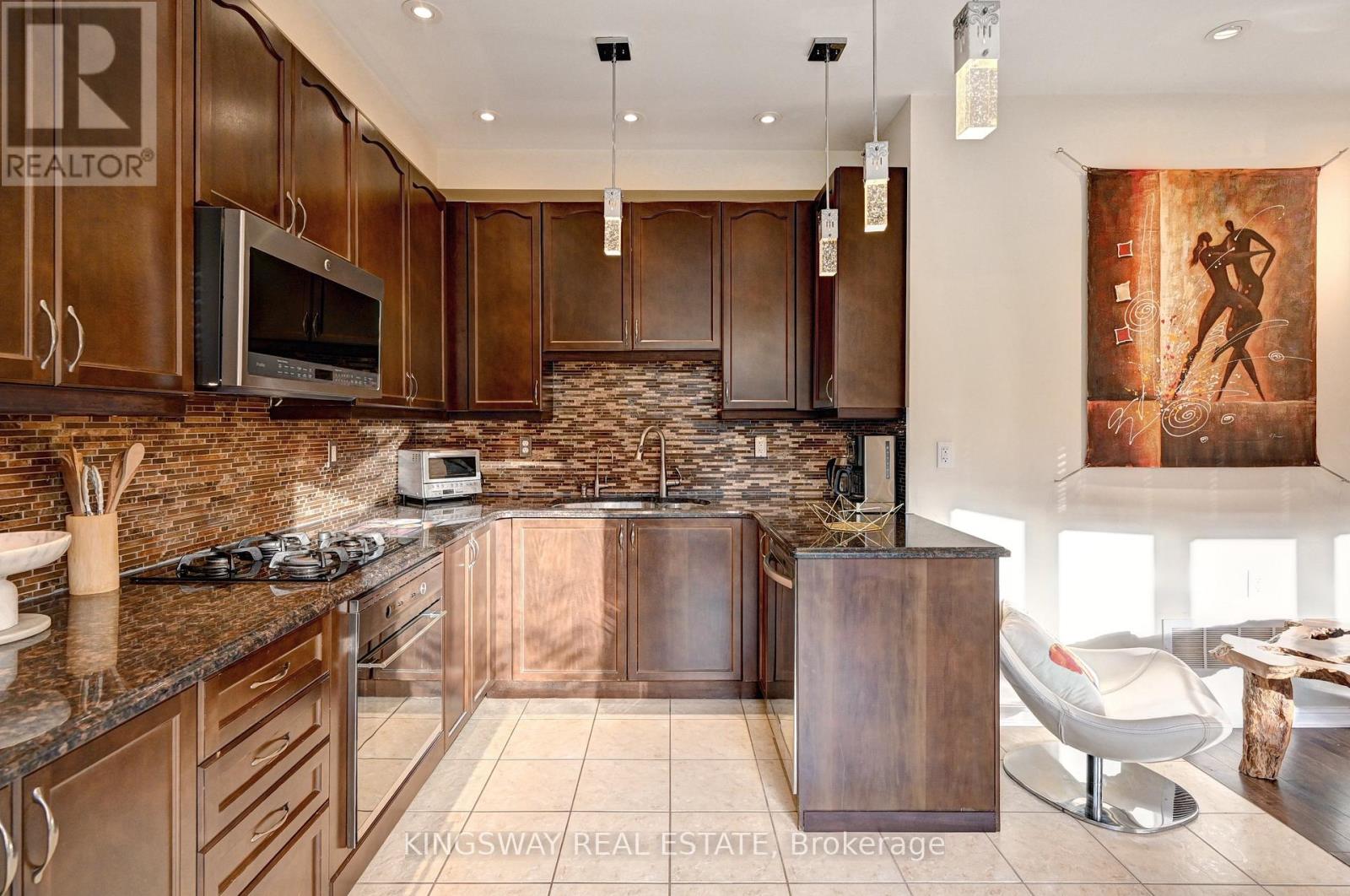 150 Holland Circle, Cambridge, Ontario  N3C 0E2 - Photo 15 - X12537392