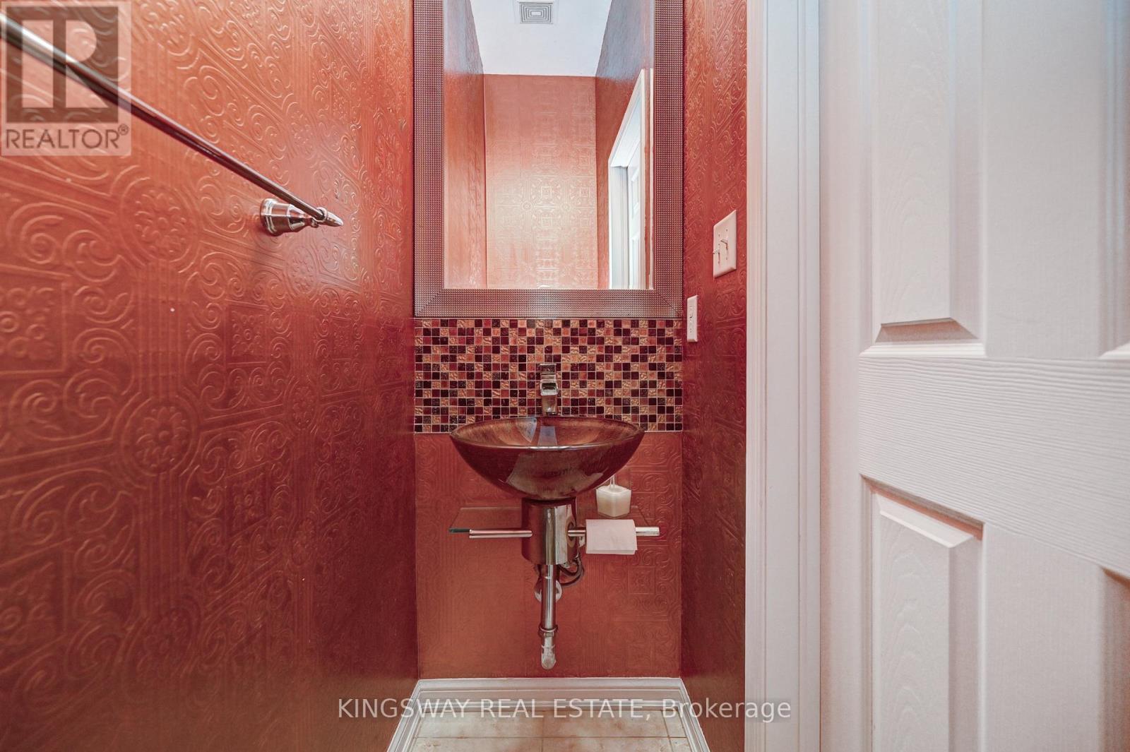 150 Holland Circle, Cambridge, Ontario  N3C 0E2 - Photo 16 - X12537392