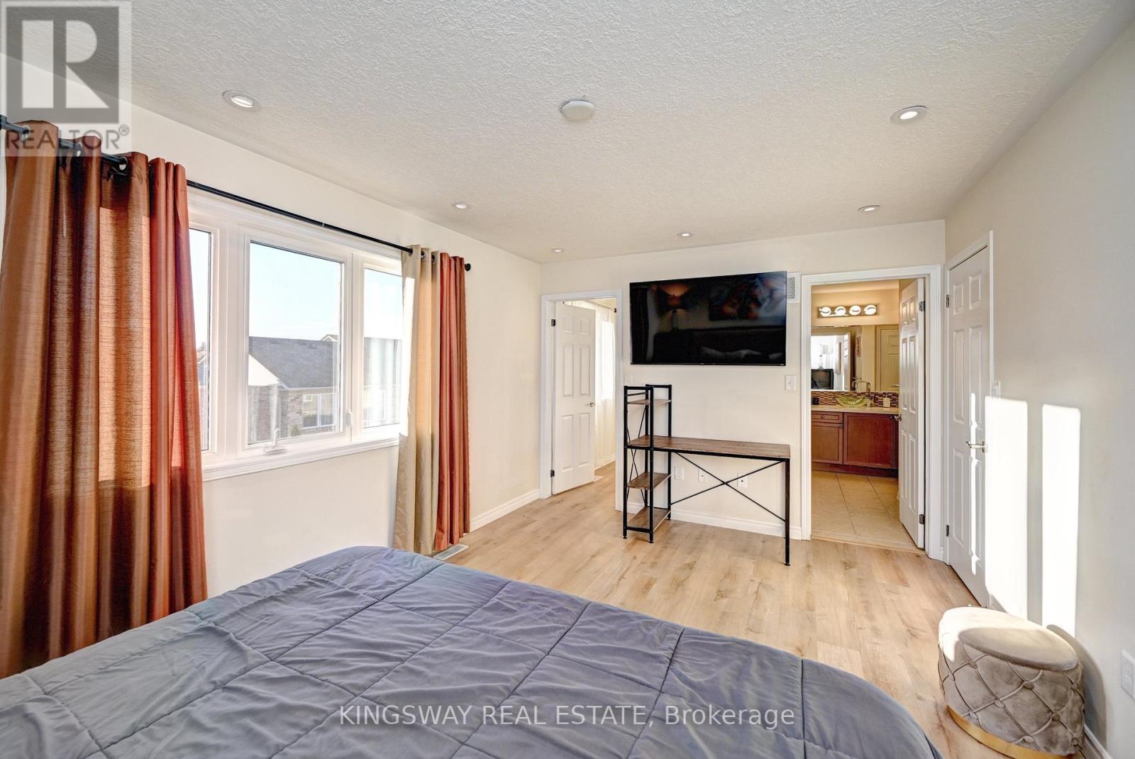 150 Holland Circle, Cambridge, Ontario  N3C 0E2 - Photo 19 - X12537392