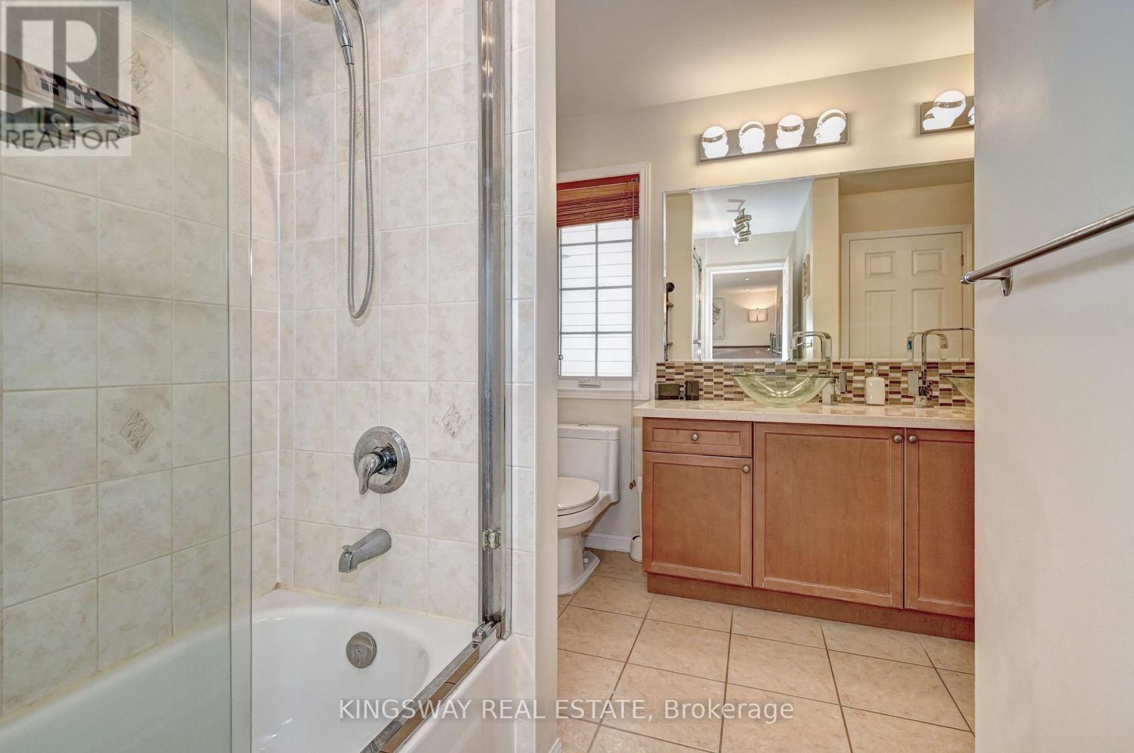 150 Holland Circle, Cambridge, Ontario  N3C 0E2 - Photo 21 - X12537392