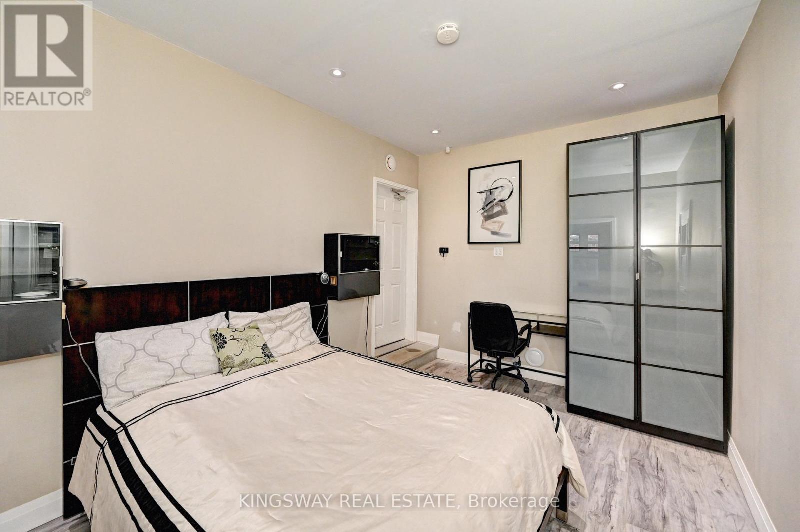 150 Holland Circle, Cambridge, Ontario  N3C 0E2 - Photo 27 - X12537392