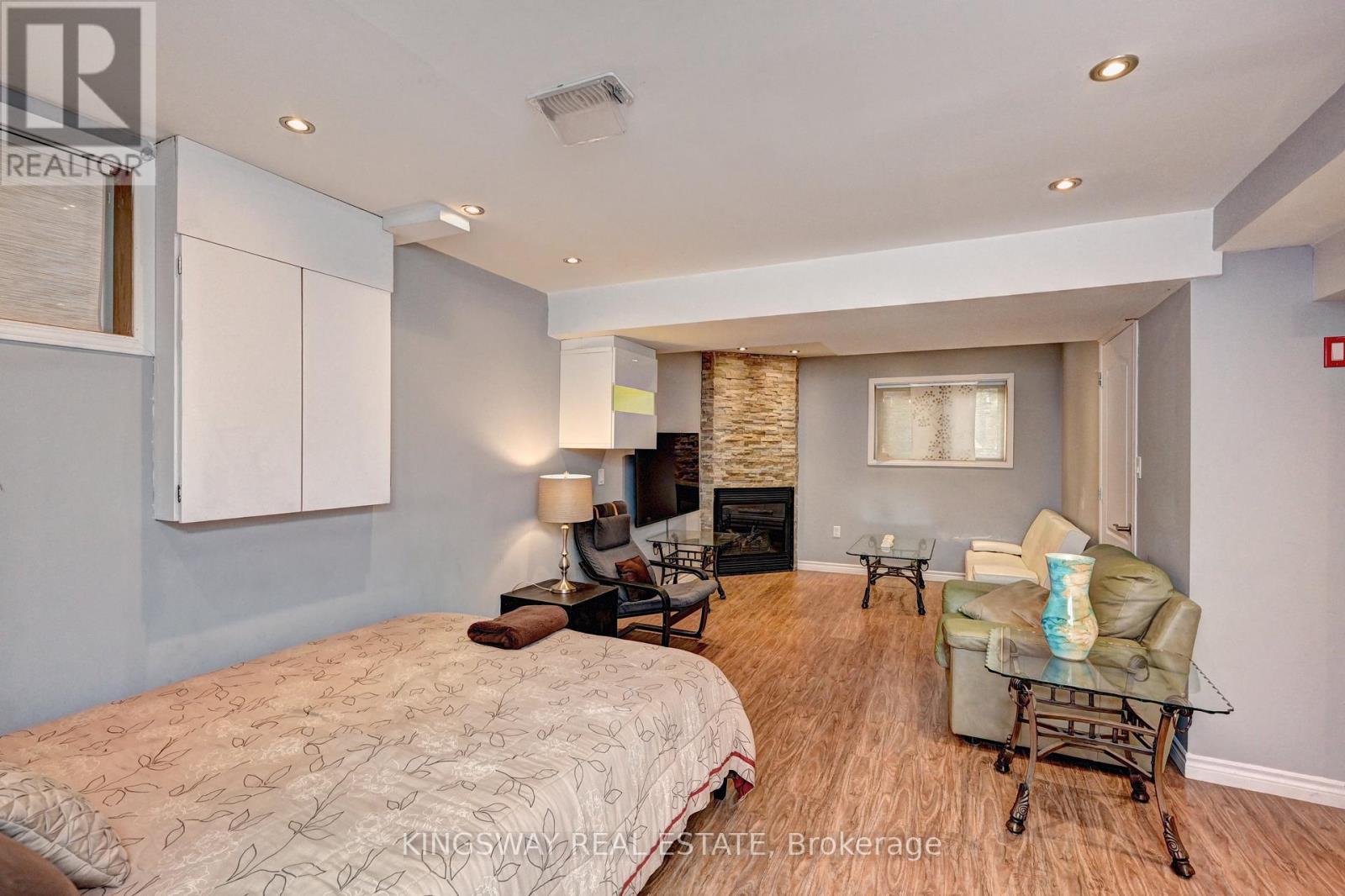 150 Holland Circle, Cambridge, Ontario  N3C 0E2 - Photo 32 - X12537392