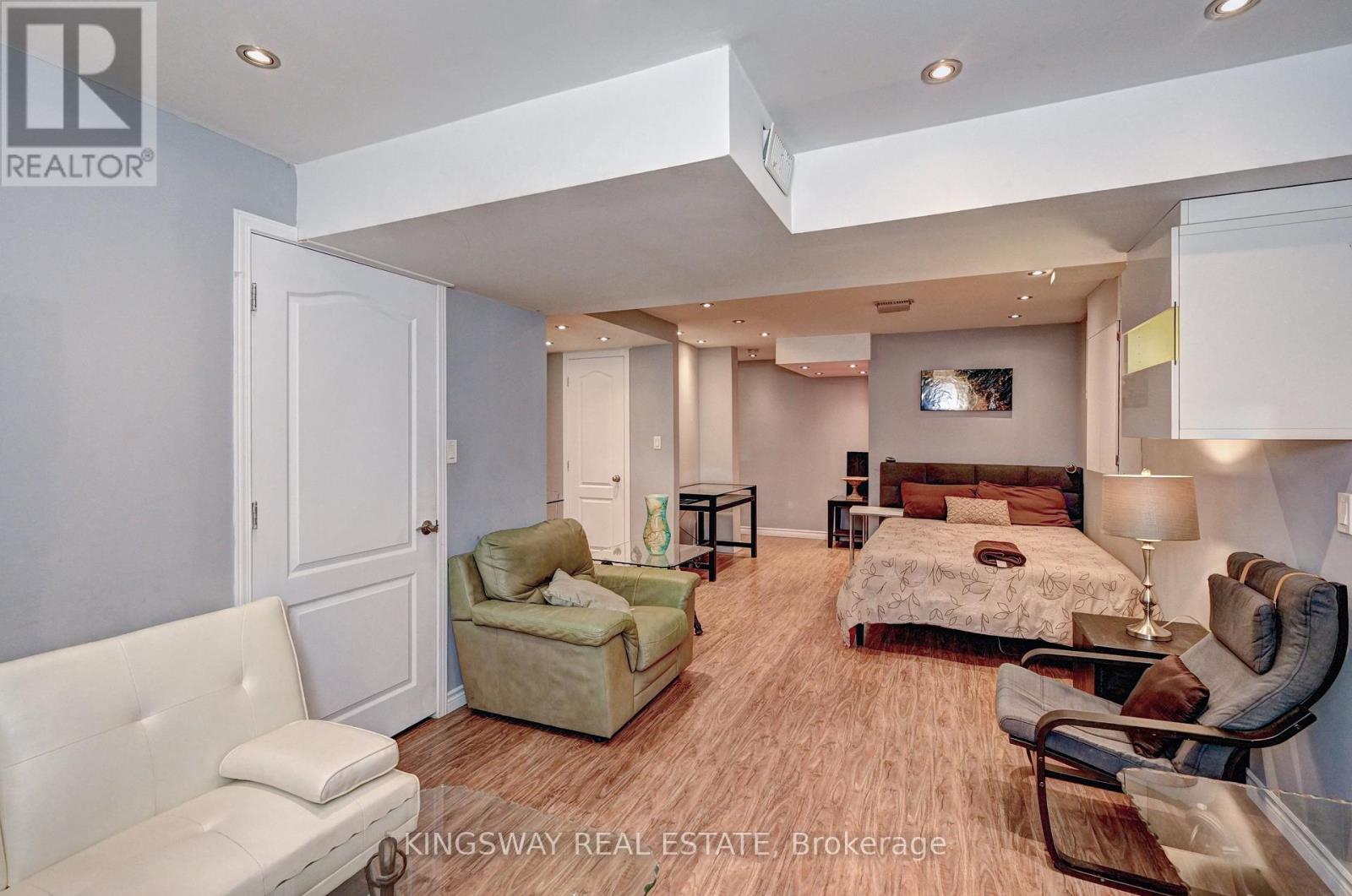 150 Holland Circle, Cambridge, Ontario  N3C 0E2 - Photo 33 - X12537392