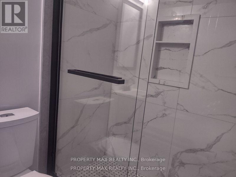 Unit 2 (2nd Floor) - 14 Burton Street, Belleville, Ontario K8P 1E6 - Photo 13 - X12537396