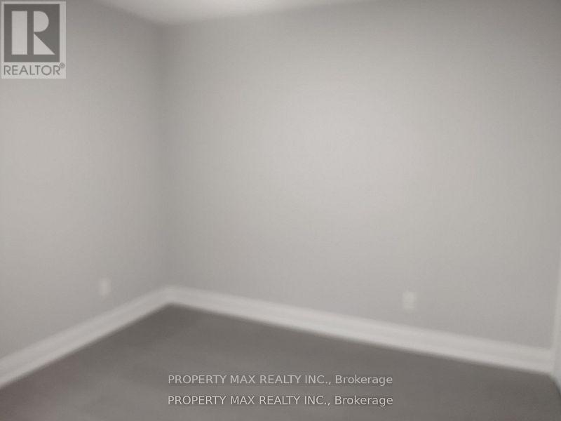 Unit 2 (2nd Floor) - 14 Burton Street, Belleville, Ontario K8P 1E6 - Photo 16 - X12537396