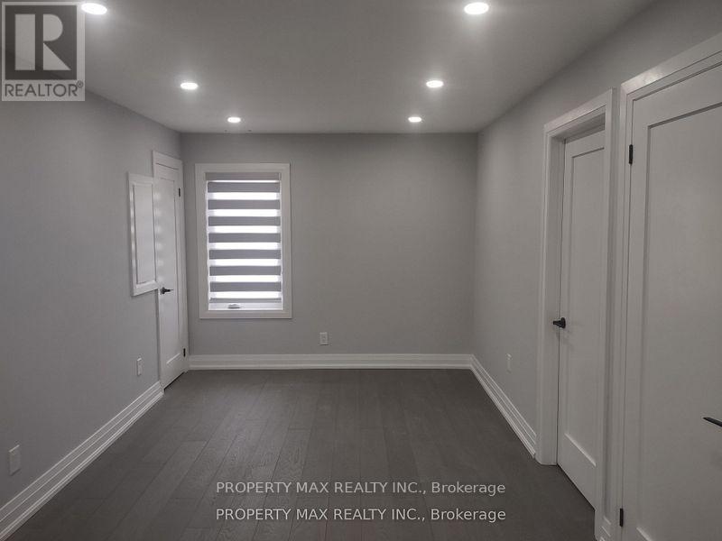 Unit 2 (2nd Floor) - 14 Burton Street, Belleville, Ontario K8P 1E6 - Photo 18 - X12537396