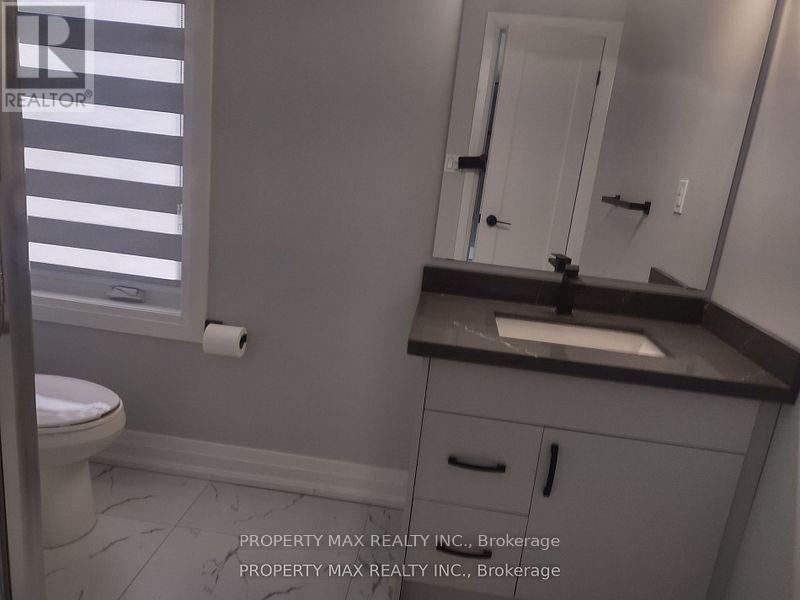 Unit 2 (2nd Floor) - 14 Burton Street, Belleville, Ontario K8P 1E6 - Photo 9 - X12537396