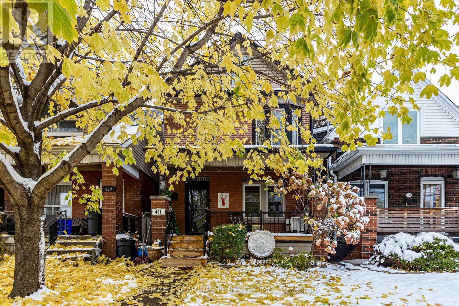 431 Hughson Street N, Hamilton, Ontario L8L 4N4 - Photo 2 - X12537408