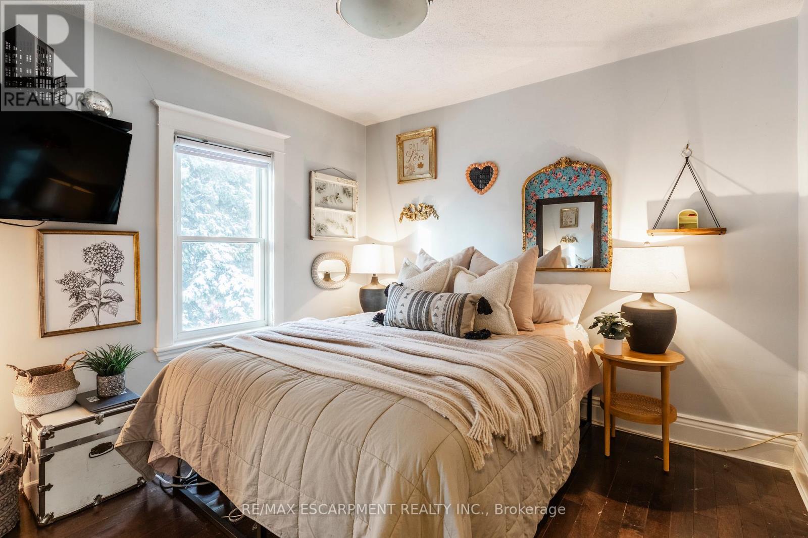 431 Hughson Street N, Hamilton, Ontario L8L 4N4 - Photo 22 - X12537408