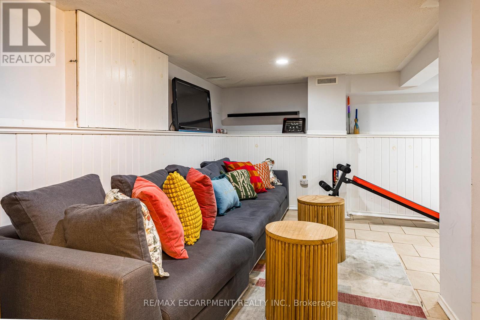 431 Hughson Street N, Hamilton, Ontario L8L 4N4 - Photo 37 - X12537408