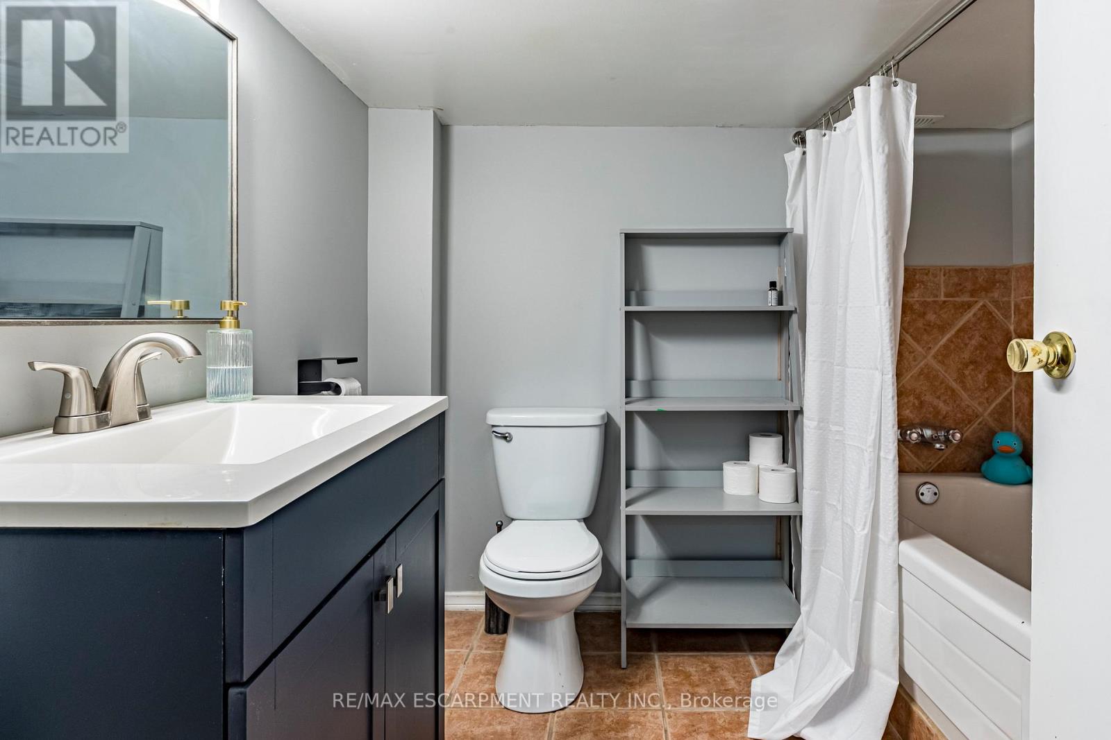 431 Hughson Street N, Hamilton, Ontario L8L 4N4 - Photo 39 - X12537408