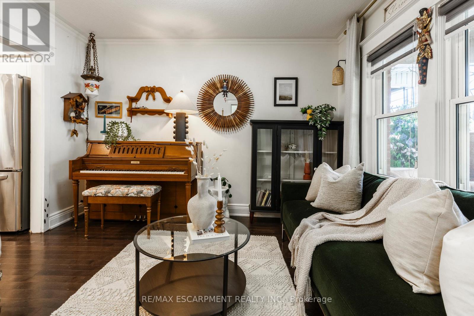 431 Hughson Street N, Hamilton, Ontario L8L 4N4 - Photo 7 - X12537408