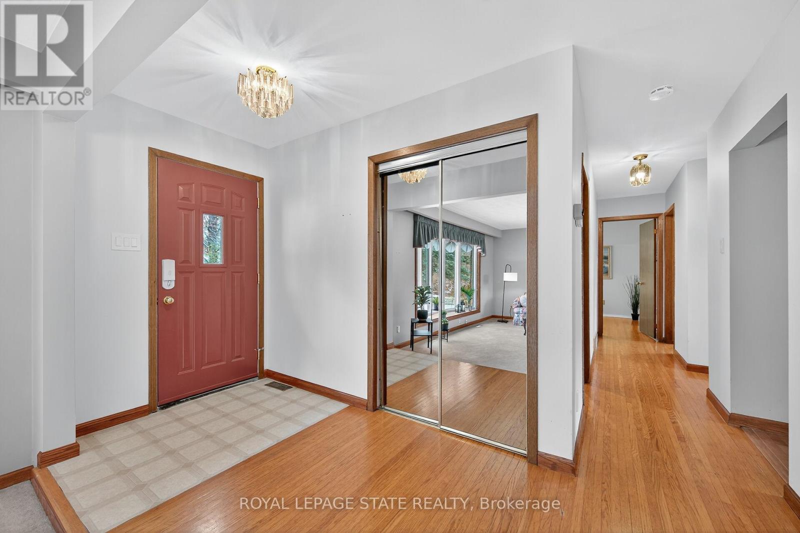 580 Woodhill Road, Hamilton, Ontario  L0R 2B0 - Photo 18 - X12537410