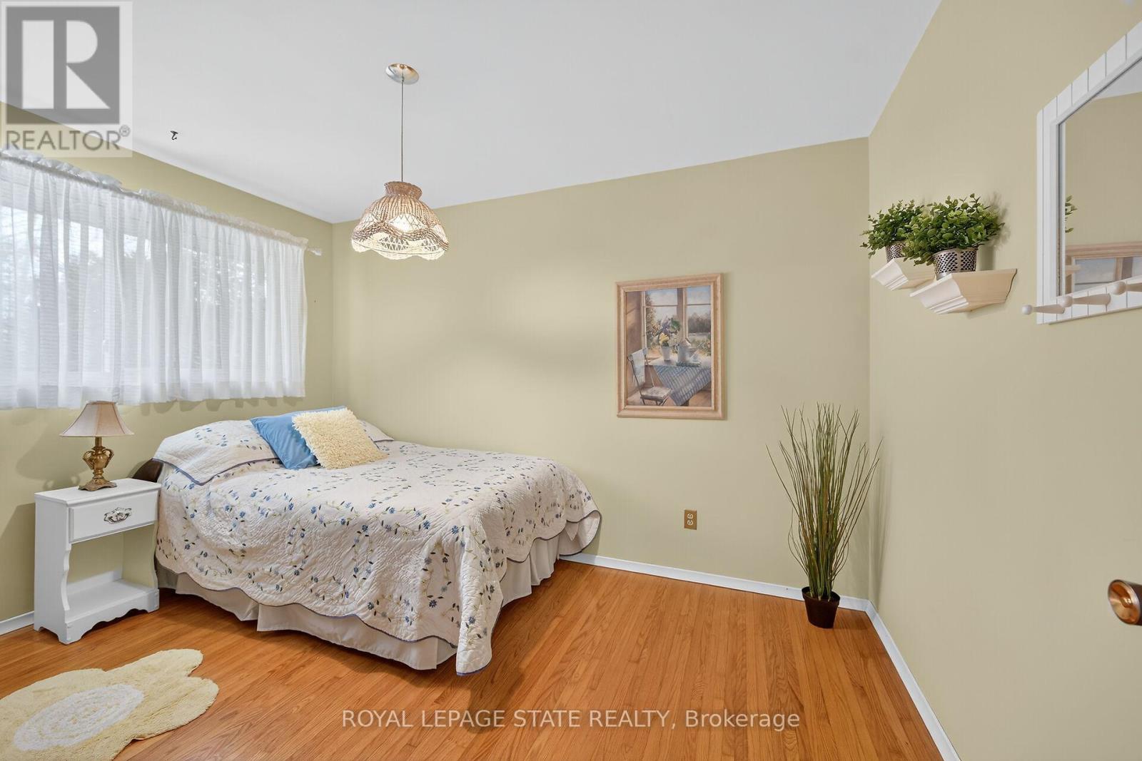 580 Woodhill Road, Hamilton, Ontario  L0R 2B0 - Photo 21 - X12537410