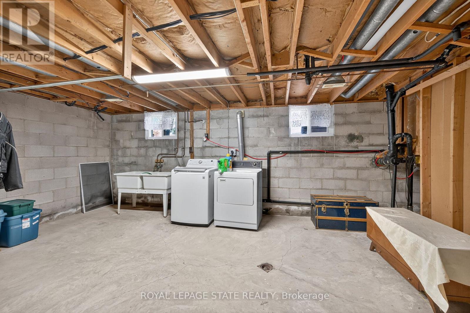 580 Woodhill Road, Hamilton, Ontario  L0R 2B0 - Photo 33 - X12537410