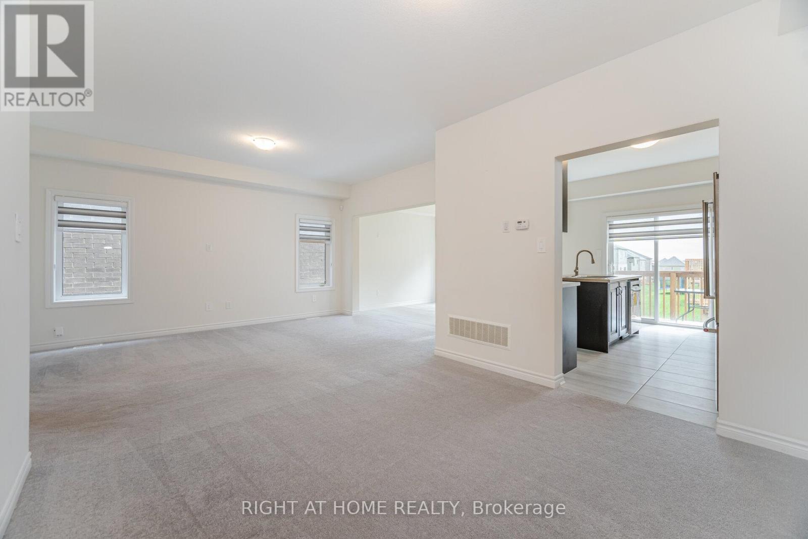 32 George Brier Drive W, Brant, Ontario  N3L 0L3 - Photo 11 - X12537434