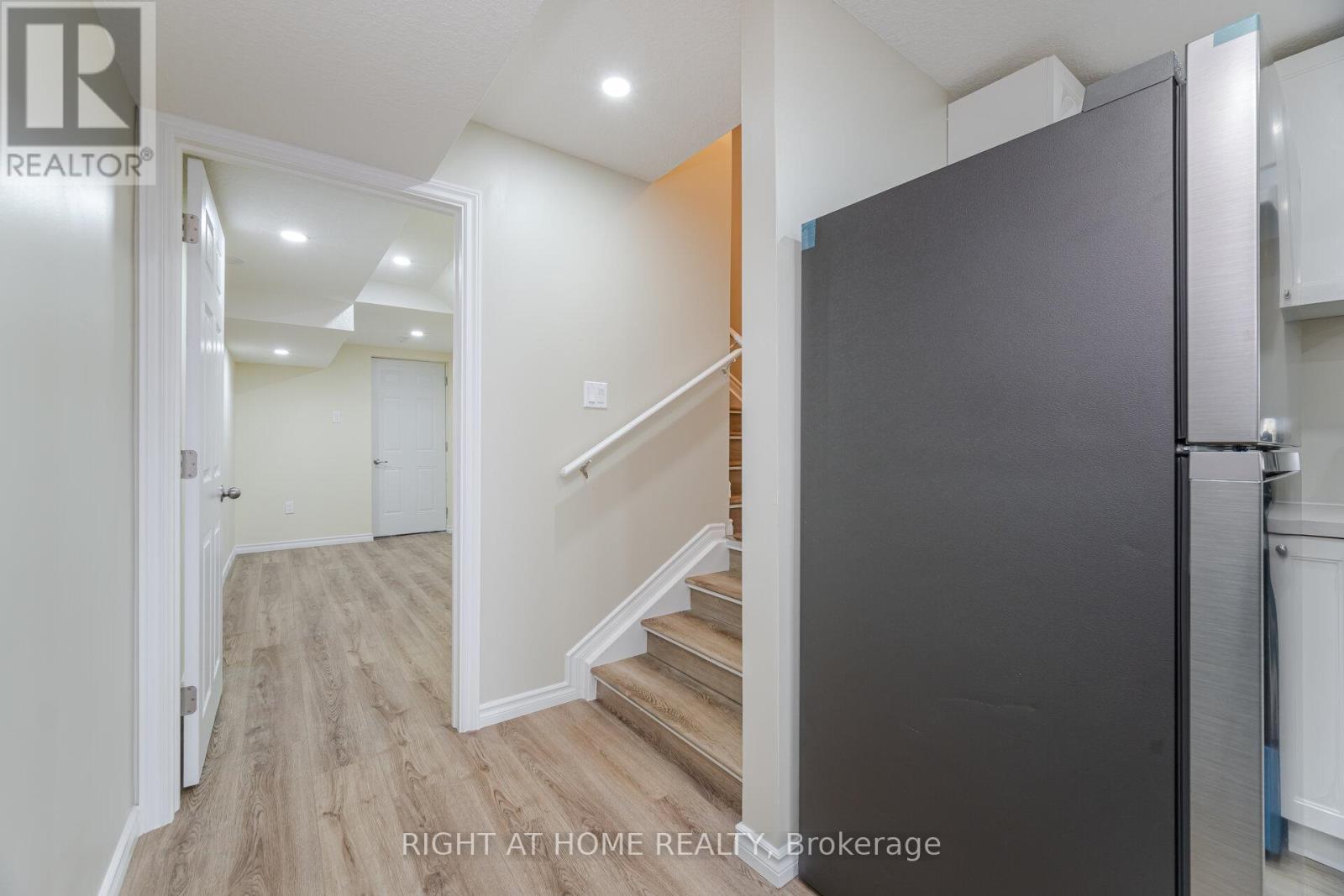 32 George Brier Drive W, Brant, Ontario  N3L 0L3 - Photo 35 - X12537434